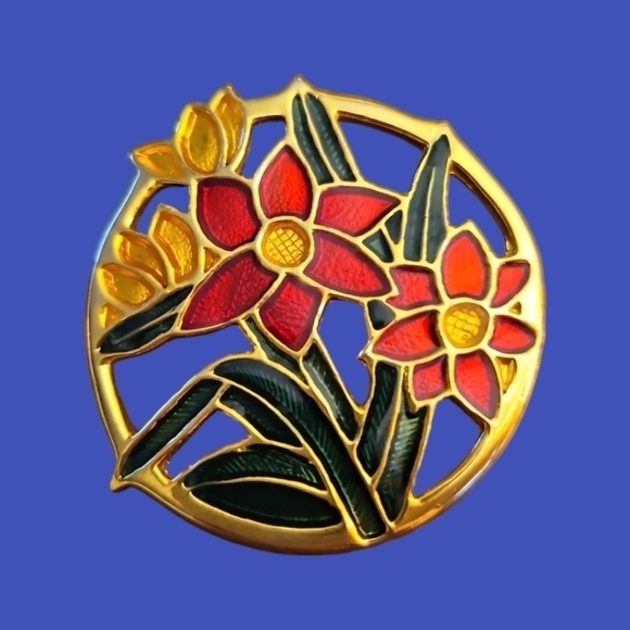 Vintage Jewelry - Vintage 1970s Fairycore Floral Cloisonne Round Brooch